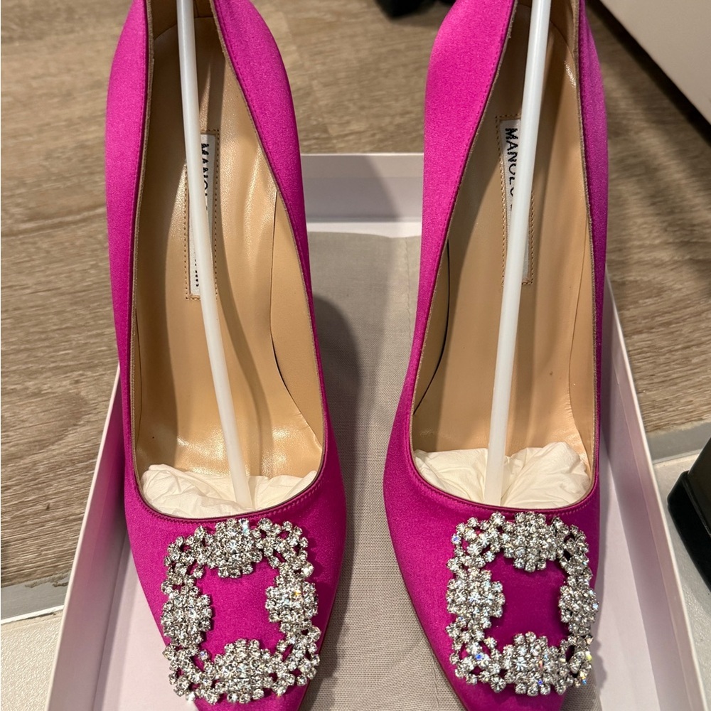 Manolo Blahnik Fuchsia Crystal Embellished Heels